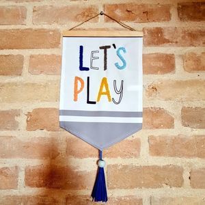 Dog Mom / Dad / FamilyWall Hanging Flag / Banner Embroidered "Let's Play"